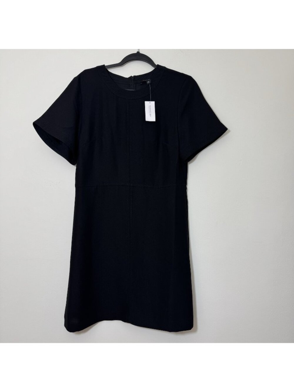 Banana Republic Women’s Shift Dress Size 12 Black Short Sleeve Pockets New